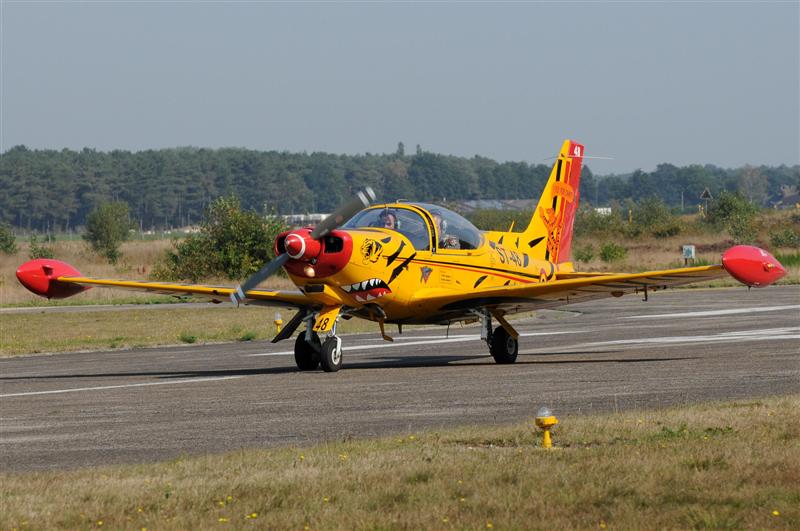 Tiger SF-260.jpg - Tiger SF-260